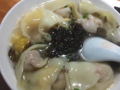 鸡汤馄饨-怪噜范·老贵阳街头名小吃(鸿通城店)