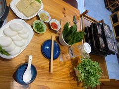 -风情丽江斑鱼火锅(孙家沟西南路80号店)