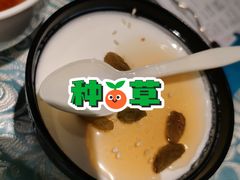 手工自制酸奶-巴扎美食·新疆菜·西域歌舞表演餐厅(新疆大厦店)