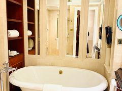 -广州富力丽思卡尔顿酒店