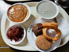 -尹三豆汁(天坛店)