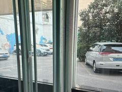 -喜鹊愉家酒店(郑州曼哈顿博览中心地铁站店)