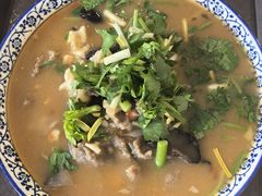 特色肉片烩馍-清真马杰山牛肉汤馆