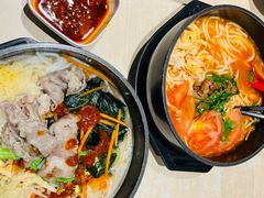 -灵芝妹子海鲜米线(劳动公园店)
