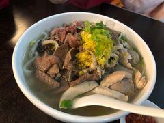 -潮镇老尾牛杂(环城西路店)