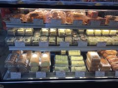 -红宝石·鲜奶小方·海派西点房(南丹店)