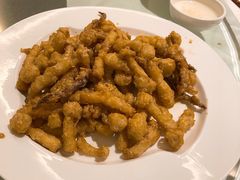 咸蛋黄焗鲜鱿珍菌-谷丰健康凤贤居酒家