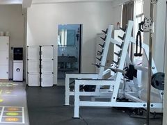 -RM GYM健身私教馆(白云元立方创意园店)