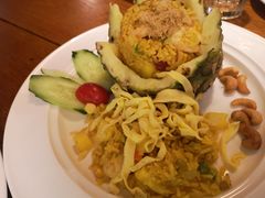 特色菠萝海鲜炒饭-明泰谷泰国餐厅(正大广场店)
