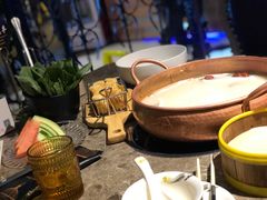 -三人行骨头王火锅(长寿店)