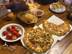 超级至尊黑比萨-必胜客(亦庄宅急送店)