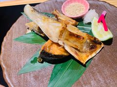 烤三文鱼头-花潮料理艺食馆(世欧广场店)
