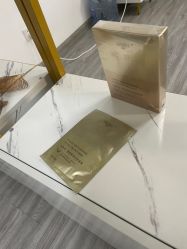 点击看大图 -凡碧诗毛孔收细
