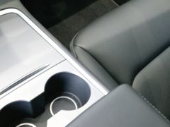 -TESLA 特斯拉(北京南四环中路特斯拉中心)