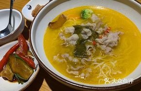 Sour Soup Fresh Noodles