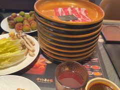 -牛YO寿喜烧·铁板烧和牛火锅自助(市府恒隆店)