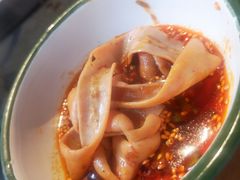 -王婆乔鲜鱼自助火锅(蜀汉路店)