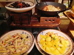 -大中华希尔顿酒店-念自助餐·嗨啤·小龙虾