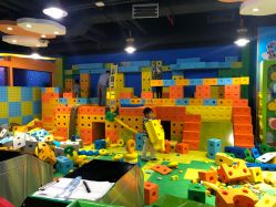 -太空学院儿童娱教乐园(中华广场店)