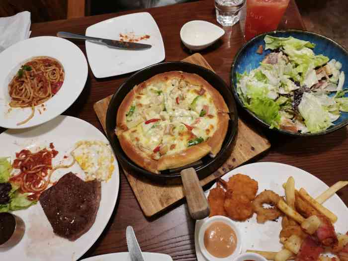 第五街西餐厅(工农路店)-"疫情期间一直关注第五街,终于开门了,外卖.