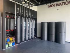 -Z&B Fitness Studio·Gym(前滩L+PLAZA店)
