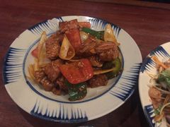 -Cuc Gach Quan Restaurant