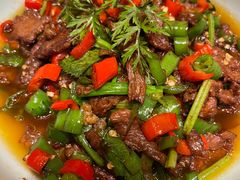 小炒黄牛肉-老滇山寨•云南特色菜•地方菜•民族风情歌舞表演(金碧店)