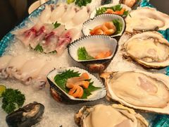 -鲜入唯煮·港式海鲜牛肉火锅(金宝街店)