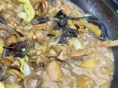 -巧婆婆特色东北菜·铁锅炖