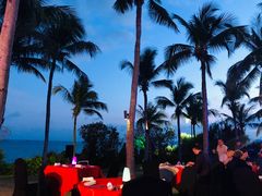 -亚龙湾喜来登·美景台大堂吧