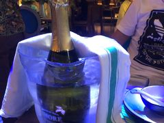 -临界音乐酒馆·小龙虾·江湖菜(华熙LIVE·鱼洞店)