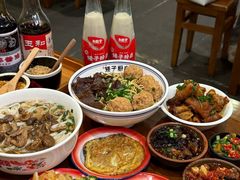 -矮子粉店1985·长沙米粉(湘春路店)
