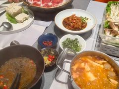 -红鼎豆捞·非遗鲍皇汤火锅(宝丰路店)