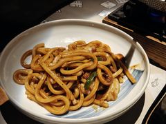 -穹六人间 people 6(岳阳路店)