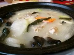 咸骨煲淋萝卜-新成海港大酒楼(康华路店)