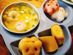 -蜜桃餐厅·伴山(湖滨商业街店)