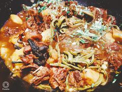 -山河屯铁锅炖(哈西站店)