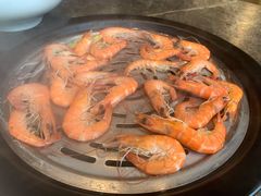 鲜活海白虾-日进一片海.生腌海鲜火锅.宵夜烧烤(三里屯总店)