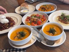 -ROAST coffee & eatery