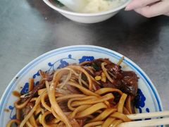 -珠宝街老左杂酱面馆