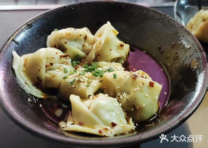 归蜀第成都串串料理(梅花路店)红油抄手图片