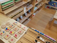 -婴智贝佳蒙特梭利早教托育中心(杨浦店)