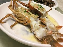 -鑫悦楼煎蟹·16年海鲜大排档