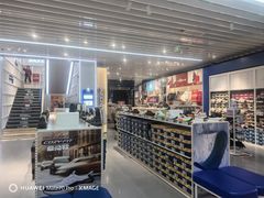 -SKECHERS 斯凯奇(上海国际时尚中心店)