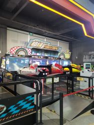 -嗨翻Hi-Fun竞技主题乐园·蹦床团建生日聚会(五棵松华熙店)