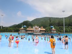 -汤山欢乐雪世界