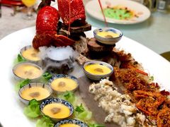 趣味三色大龙虾-夏宫中餐厅(香格里拉大酒店)