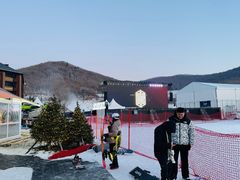 -中旅松花湖滑雪场