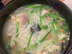 -花馬肆.云南过桥米线(汉神购物广场现场熬汤店)