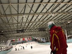 -乔波室内滑雪场